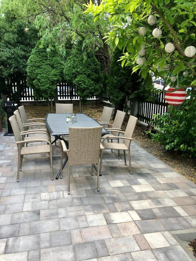 Appartement Katus Apartman à Eger Extérieur photo