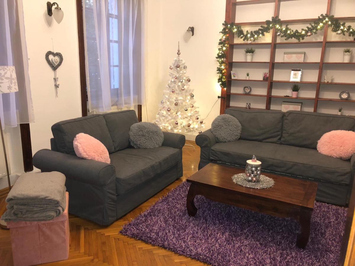 Appartement Katus Apartman à Eger Extérieur photo